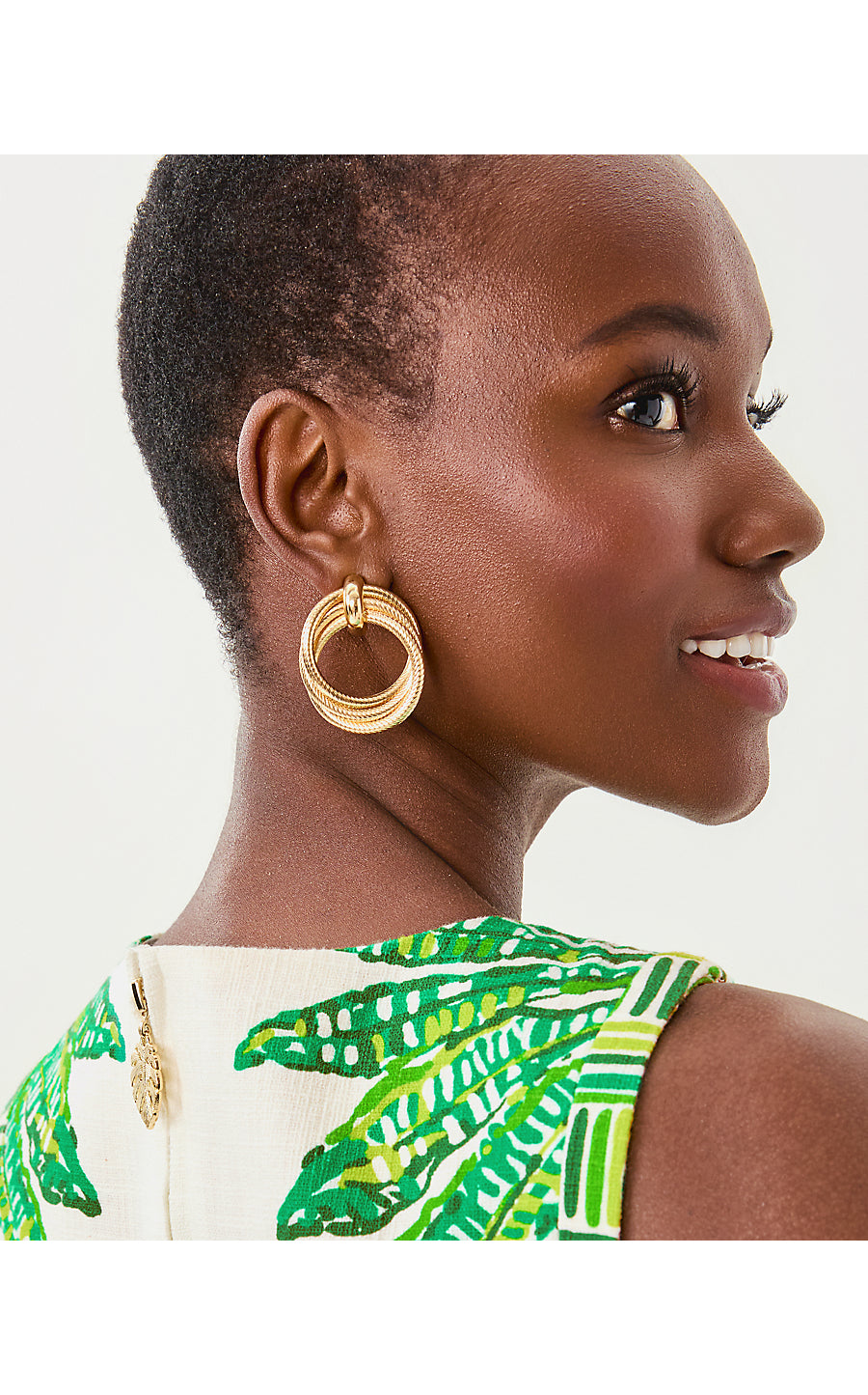 CHEVS KISS DOORKNOCKER EARRINGS | GOLD METALLIC
